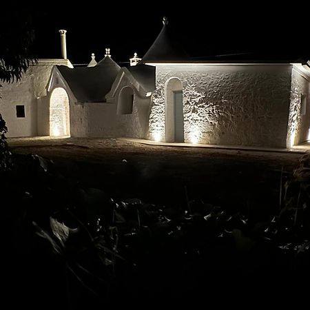 Trulli In Contrada - Monopoli Pension Buitenkant foto