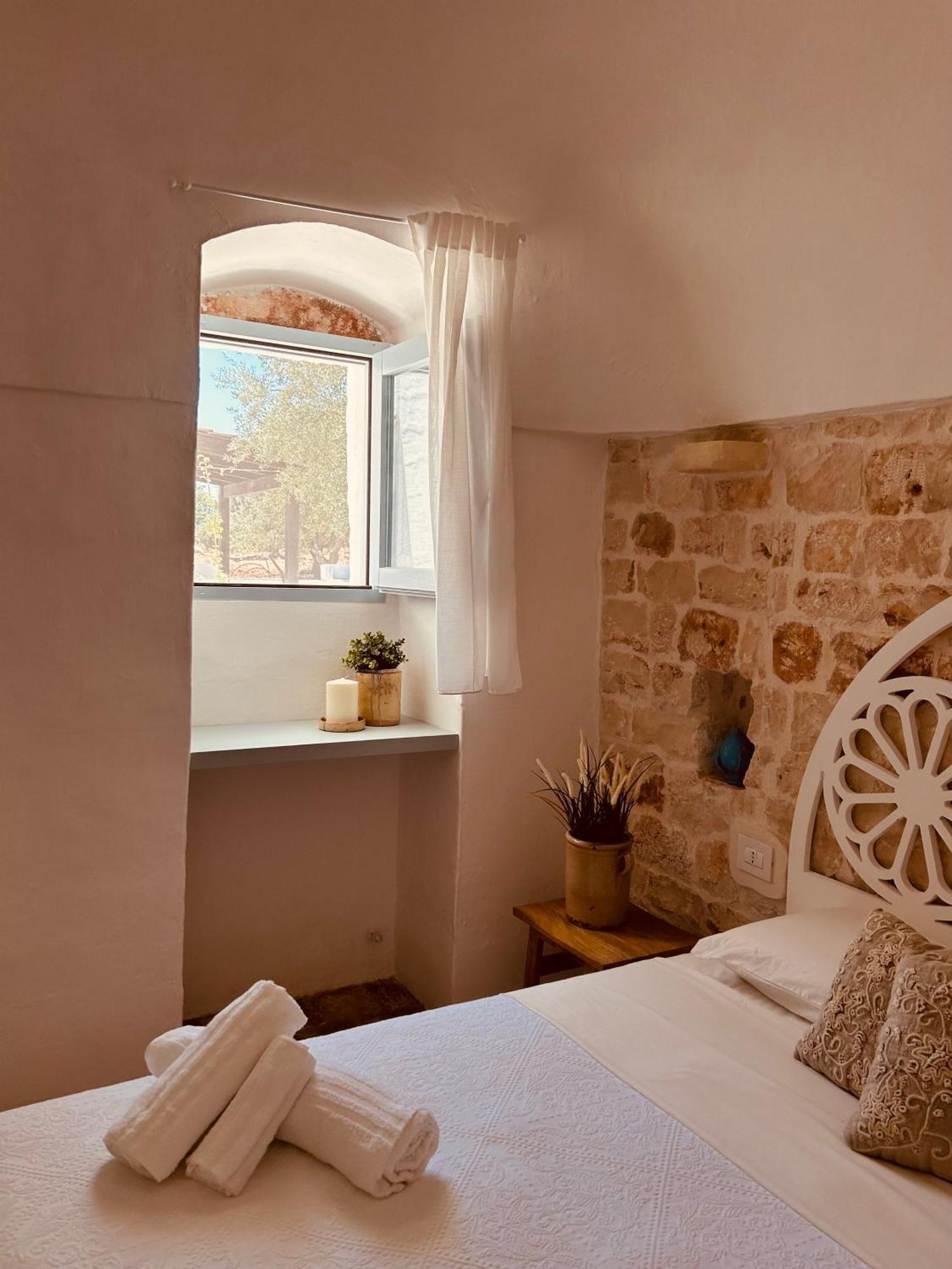 Trulli In Contrada - Monopoli Pension Buitenkant foto