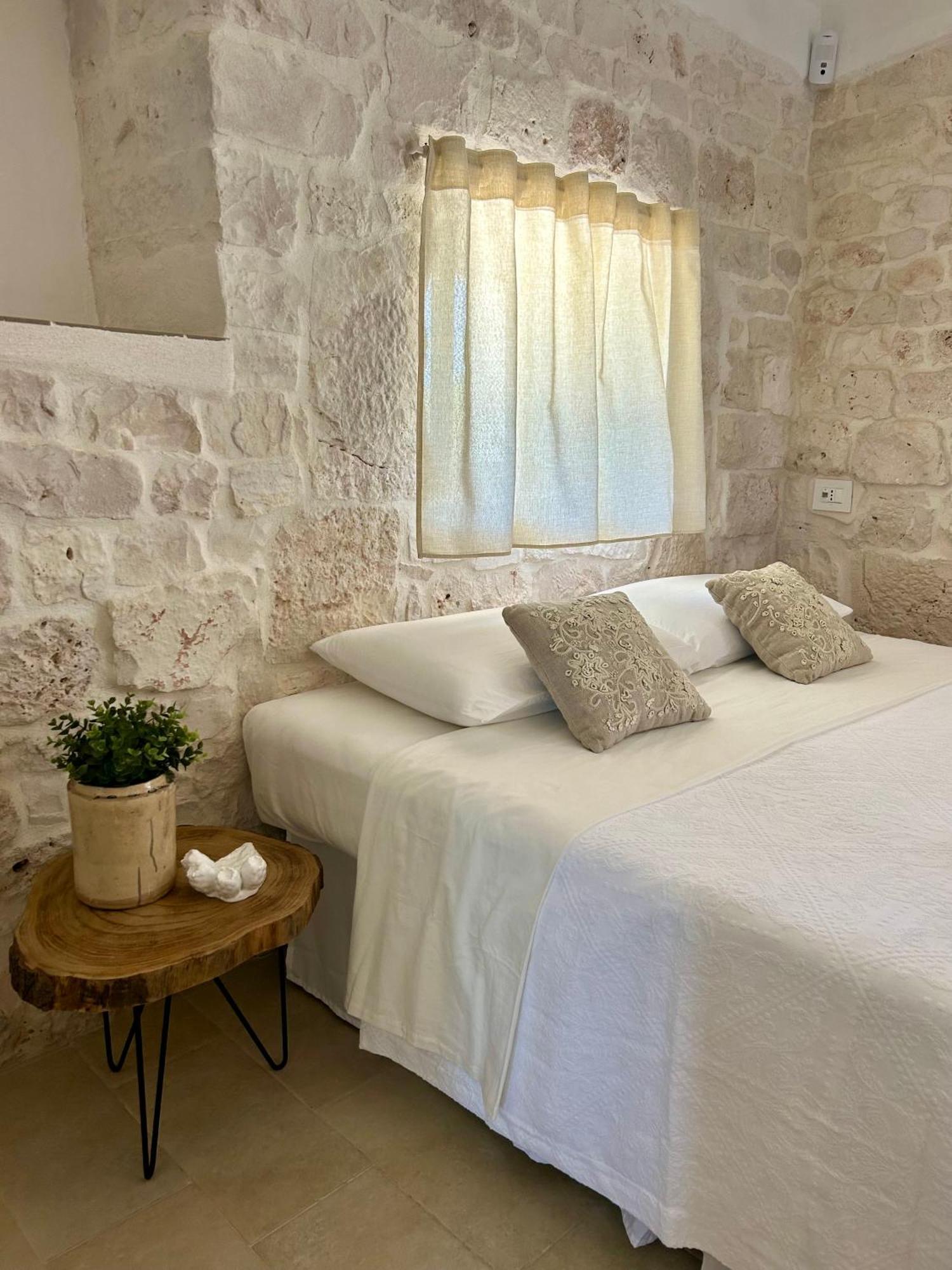 Trulli In Contrada - Monopoli Pension Buitenkant foto