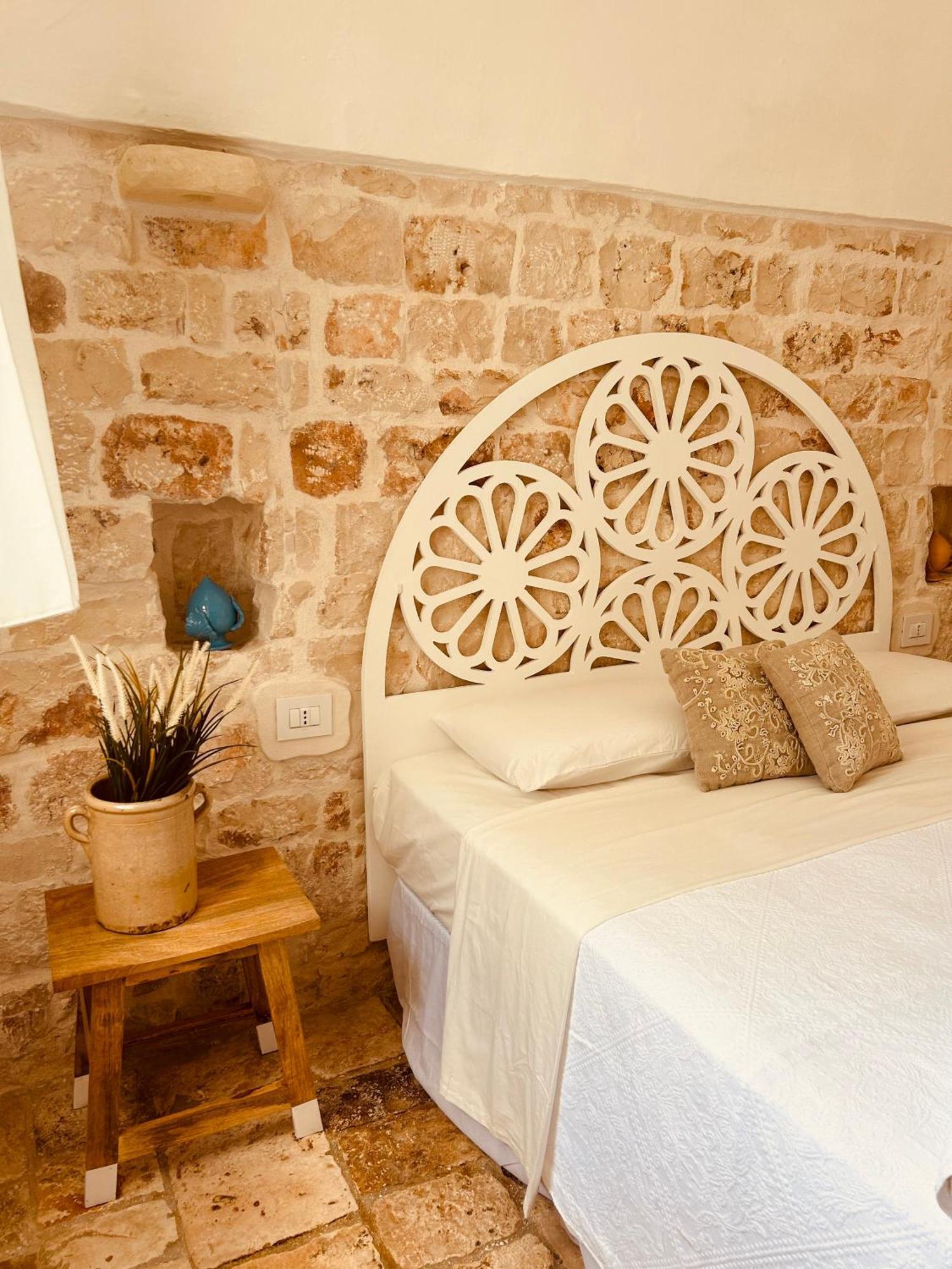 Trulli In Contrada - Monopoli Pension Buitenkant foto