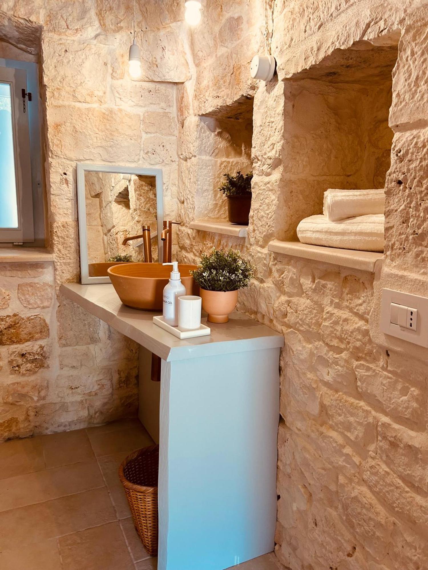 Trulli In Contrada - Monopoli Pension Buitenkant foto