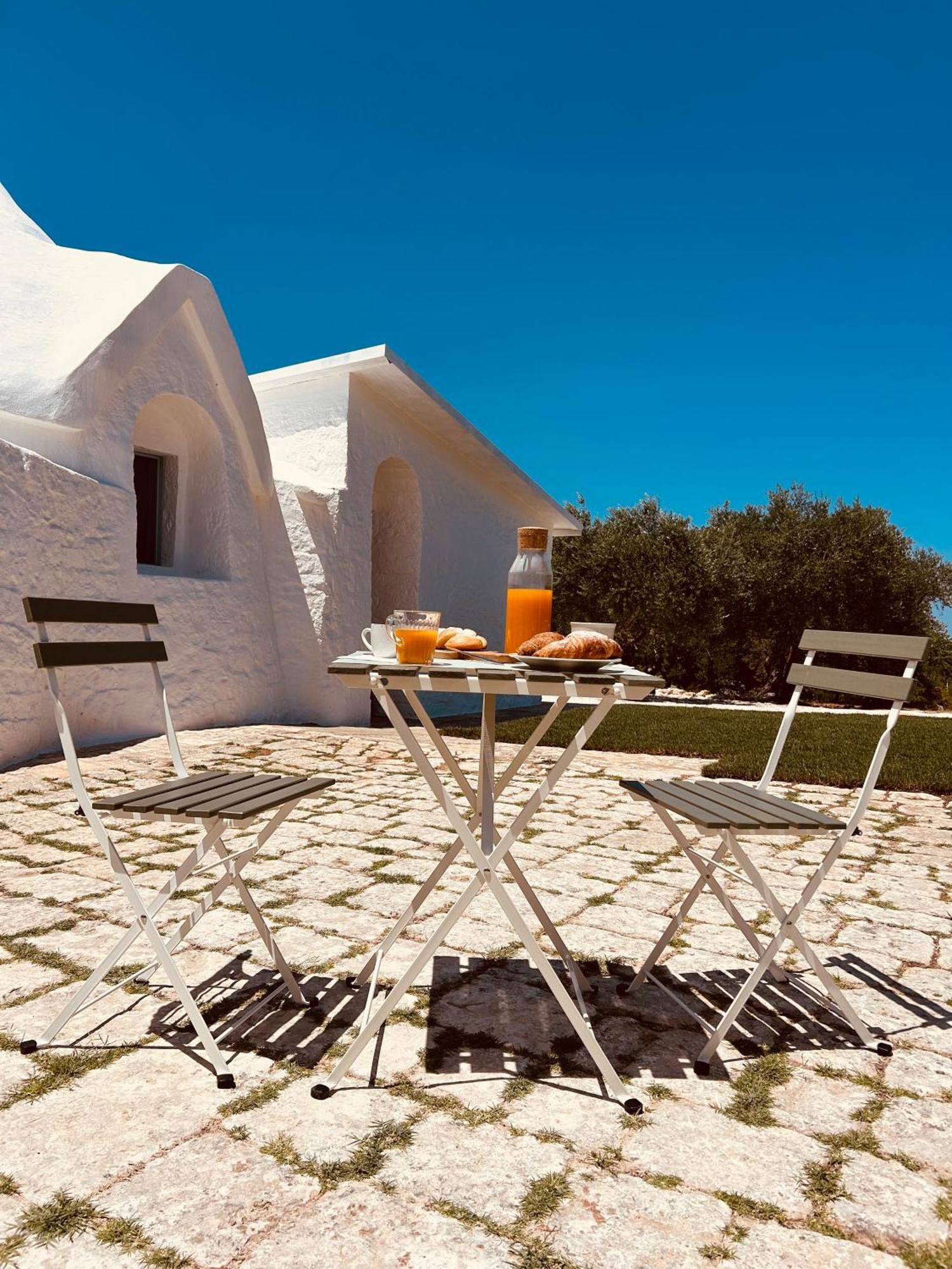 Trulli In Contrada - Monopoli Pension Buitenkant foto