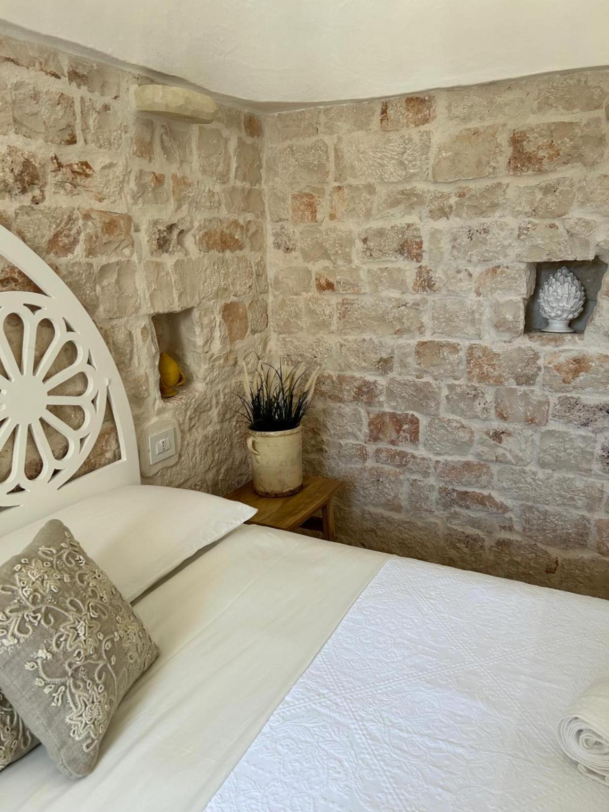Trulli In Contrada - Monopoli Pension Buitenkant foto